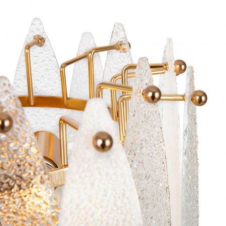 Фото Накладной светильник Freya Lucrecia FR5217WL-02FG