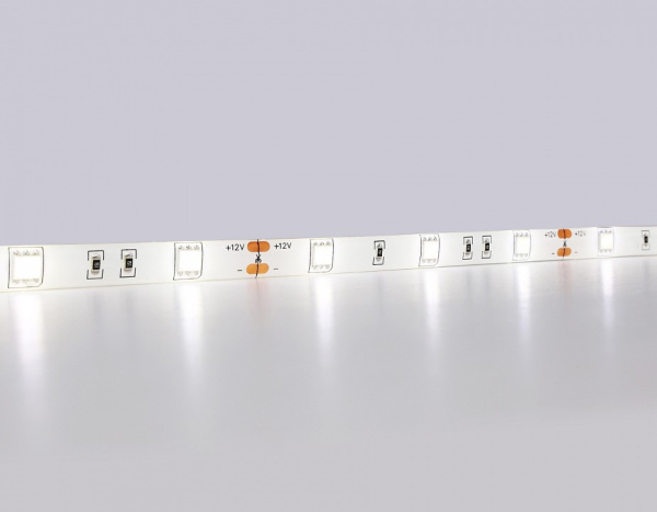Открыть Лента светодиодная Ambrella Light GS GS1902 Фото Лента светодиодная Ambrella Light GS GS1902