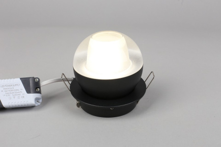 Фото Встраиваемый светильник Omnilux Mantova OML-103019-08