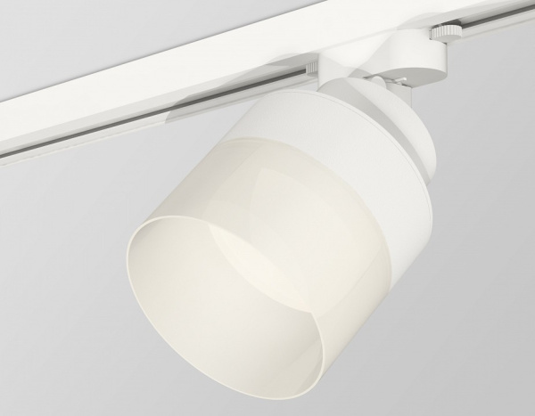 Открыть Светильник на штанге Ambrella Light XT XT8101021 Фото Светильник на штанге Ambrella Light XT XT8101021