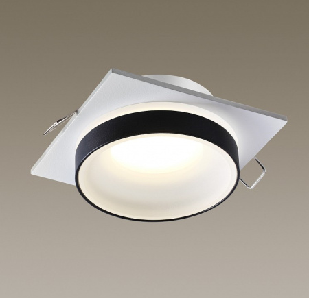 Фото Встраиваемый светильник Novotech Water 370788