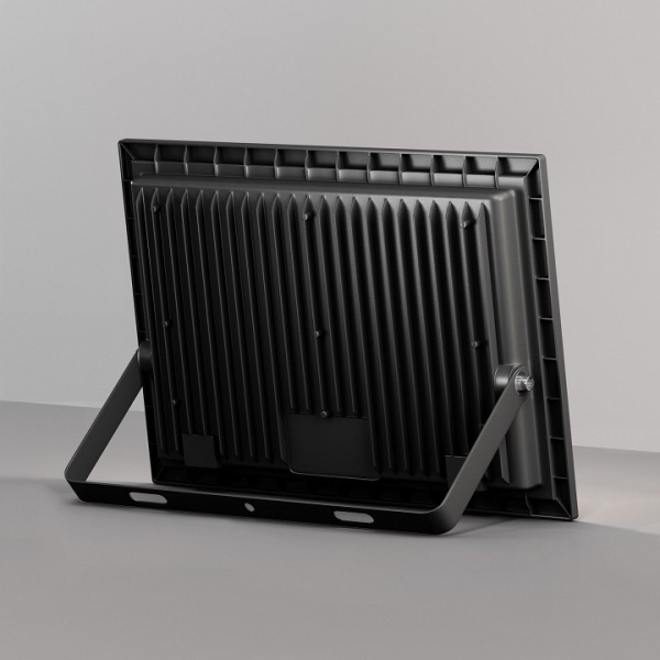 Фото Настенно-потолочный прожектор Maytoni Flood FL001-L150B6K