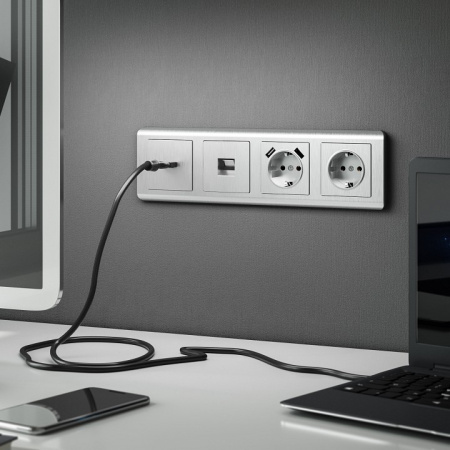 Открыть Розетка Ethernet RJ-45 без рамки Werkel cеребряный рифленый W1181009 Фото Розетка Ethernet RJ-45 без рамки Werkel cеребряный рифленый W1181009