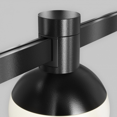 Фото Накладной светильник Maytoni Luna TR149-1-5W3K-B