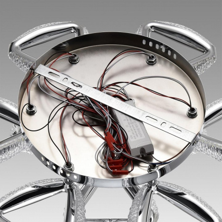 Фото Потолочная люстра Lumion Ruana 8239/9CL