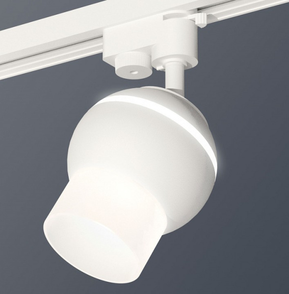 Фото Светильник на штанге Ambrella Light XT XT1101072