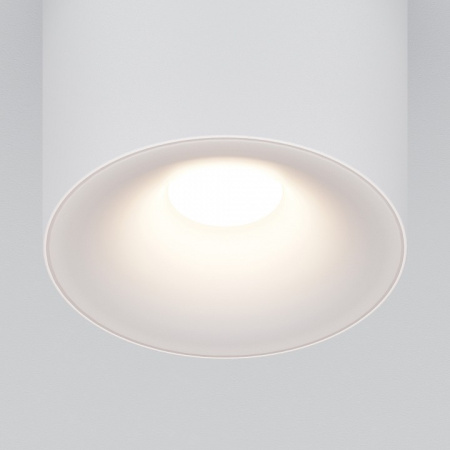 Фото Накладной светильник Maytoni Spark C094-GU10-W