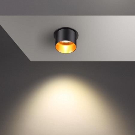 Фото Встраиваемый светильник Novotech Butt 370431