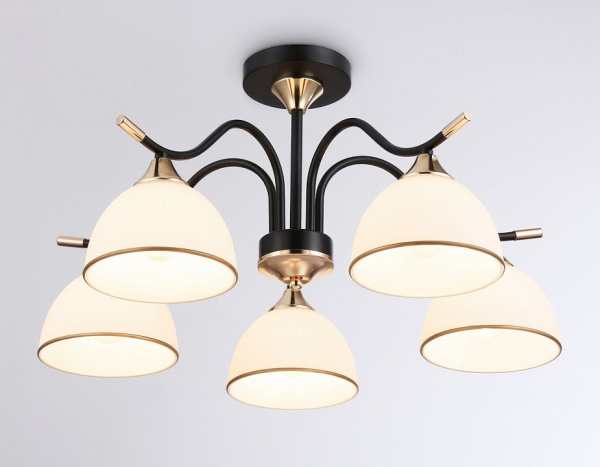Открыть Люстра на штанге Ambrella Light TR TR3162 Фото Люстра на штанге Ambrella Light TR TR3162
