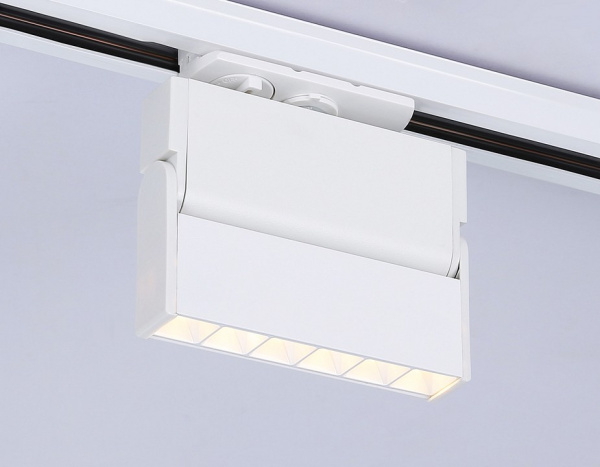 Открыть Светильник на штанге Ambrella Light GL GL6811 Фото Светильник на штанге Ambrella Light GL GL6811
