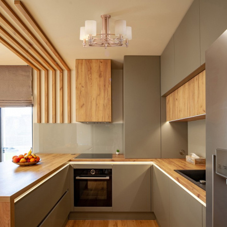 Фото Подвесная люстра Maytoni Vittoria H004CL-05BG