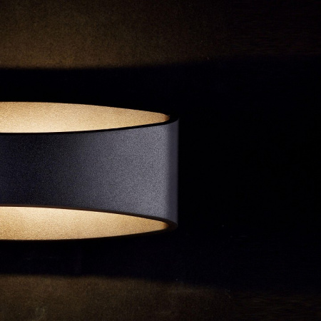 Фото Накладной светильник Maytoni Trame C806WL-L5B