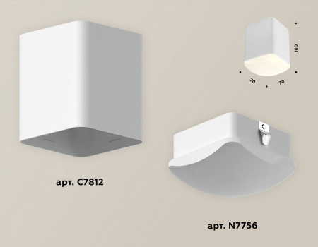 Фото Накладной светильник Ambrella Light XS XS7812022
