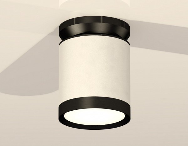 Открыть Накладной светильник Ambrella Light XS XS8141020 Фото Накладной светильник Ambrella Light XS XS8141020