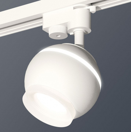 Открыть Светильник на штанге Ambrella Light XT XT1101071 Фото Светильник на штанге Ambrella Light XT XT1101071