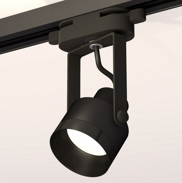 Фото Светильник на штанге Ambrella Light XT XT6602041