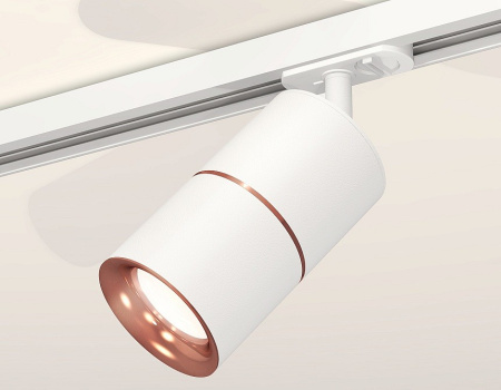 Открыть Светильник на штанге Ambrella Light XT XT7401030 Фото Светильник на штанге Ambrella Light XT XT7401030