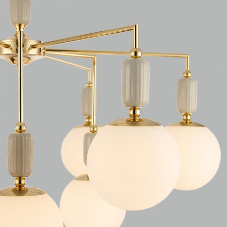 Фото Люстра на штанге Lumion Vivien 6580/9C