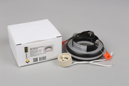 Фото Встраиваемый светильник Omnilux Genova OML-102819-01