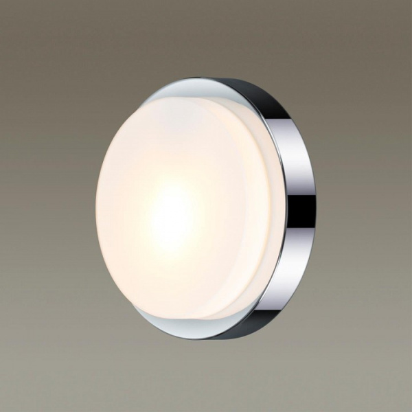 Фото Накладной светильник Odeon Light Holger 2746/1C