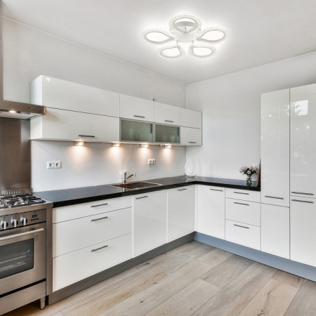 Фото Потолочная люстра Escada Menita 10270/5LED