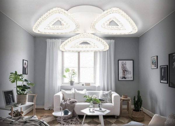 Фото Потолочная люстра Ambrella Light FA FA4018