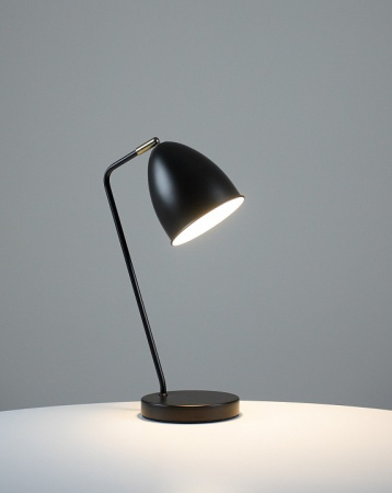 Фото Настольная лампа офисная Moderli Otto V11000-T