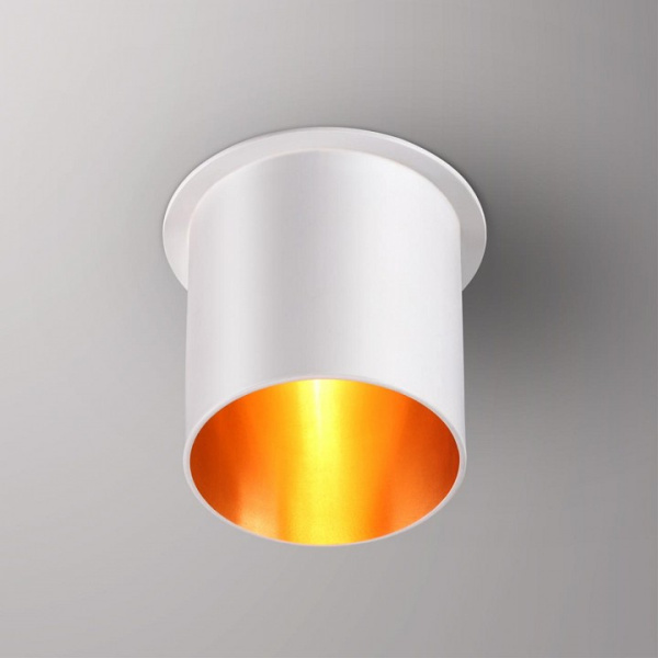 Фото Встраиваемый светильник Novotech Butt 370434