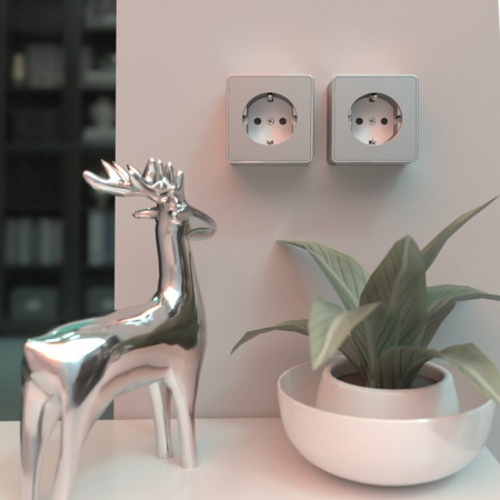 Фото Розетка с заземлением Werkel Gallant (серебряный) W5071006