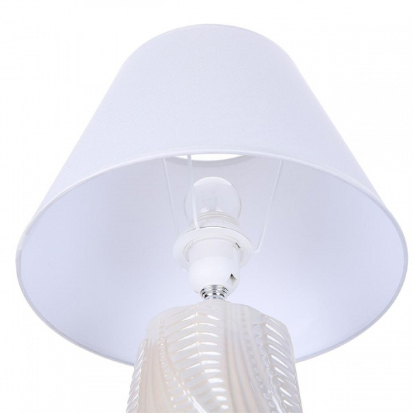Фото Настольная лампа декоративная Lumion Sinna 8211/1T