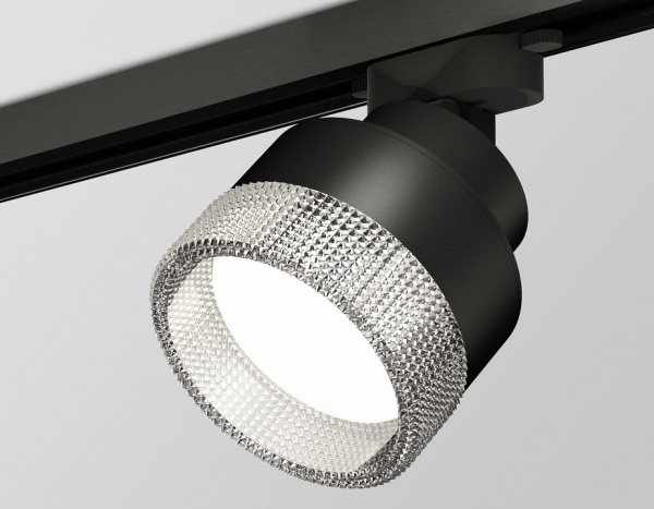 Открыть Светильник на штанге Ambrella Light XT XT8102040 Фото Светильник на штанге Ambrella Light XT XT8102040