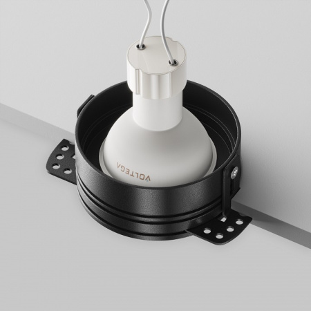 Фото Встраиваемый светильник Maytoni Flint DL101-GU10-TRS-B