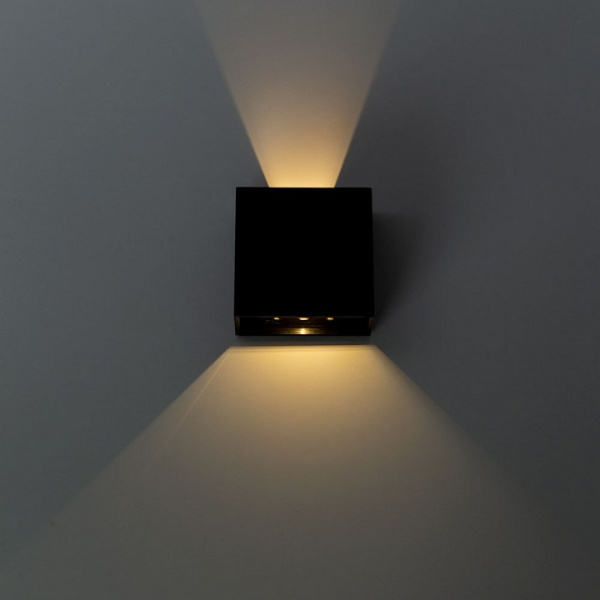 Фото Накладной светильник Arte Lamp Algol A1445AL-1BK