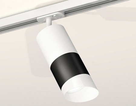 Открыть Светильник на штанге Ambrella Light XT XT7402092 Фото Светильник на штанге Ambrella Light XT XT7402092
