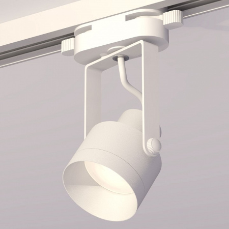 Открыть Светильник на штанге Ambrella Light XT XT6601040 Фото Светильник на штанге Ambrella Light XT XT6601040
