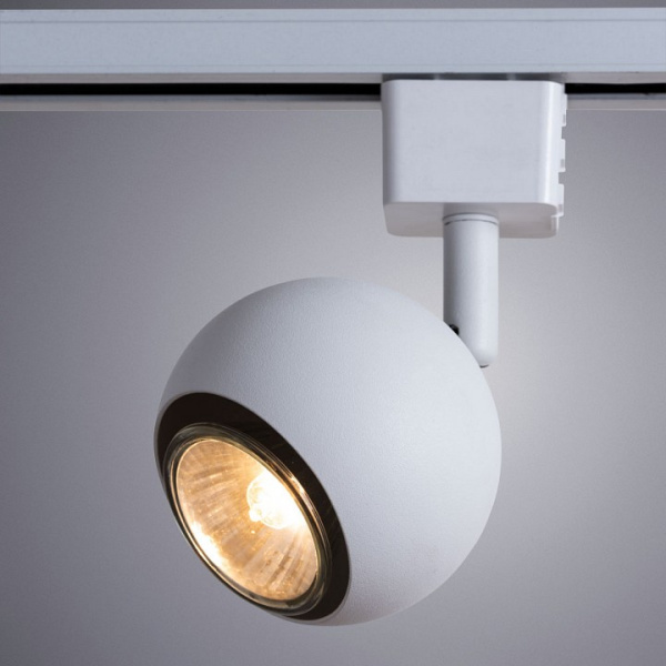Открыть Светильник на штанге Arte Lamp Brad A6253PL-1WH Фото Светильник на штанге Arte Lamp Brad A6253PL-1WH