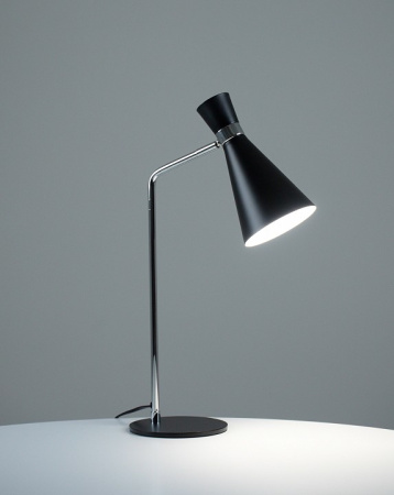 Фото Настольная лампа офисная Moderli Page V10996-T