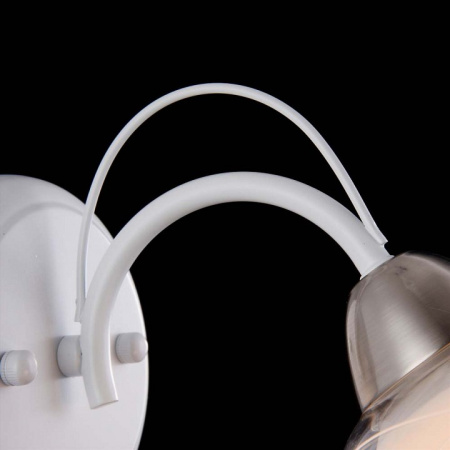 Фото Бра Freya Nikki FR5052-WL-01-W