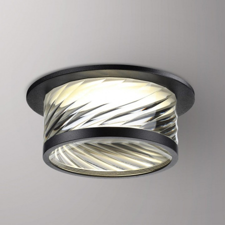 Фото Встраиваемый светильник Novotech Gem 370918