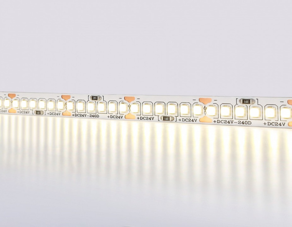 Открыть Лента светодиодная Ambrella Light GS GS3302 Фото Лента светодиодная Ambrella Light GS GS3302