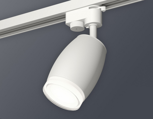Открыть Светильник на штанге Ambrella Light XT XT1122004 Фото Светильник на штанге Ambrella Light XT XT1122004
