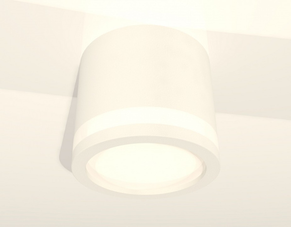 Открыть Накладной светильник Ambrella Light XS XS8110003 Фото Накладной светильник Ambrella Light XS XS8110003