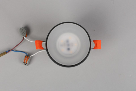 Фото Встраиваемый светильник Omnilux Genova OML-102819-01