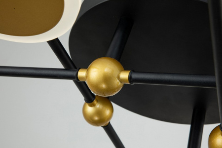 Фото Потолочная люстра Escada Cassiopeia 10247/8LED