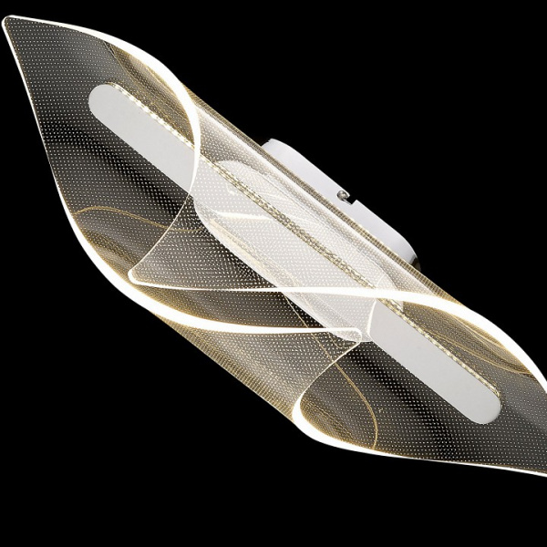 Фото Накладной светильник Wertmark Helga WE447.01.101