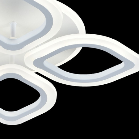 Фото Потолочная люстра Escada Ella 10216/4LED BL