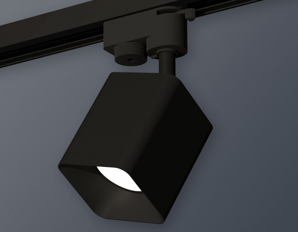 Открыть Светильник на штанге Ambrella Light XT XT7813001 Фото Светильник на штанге Ambrella Light XT XT7813001