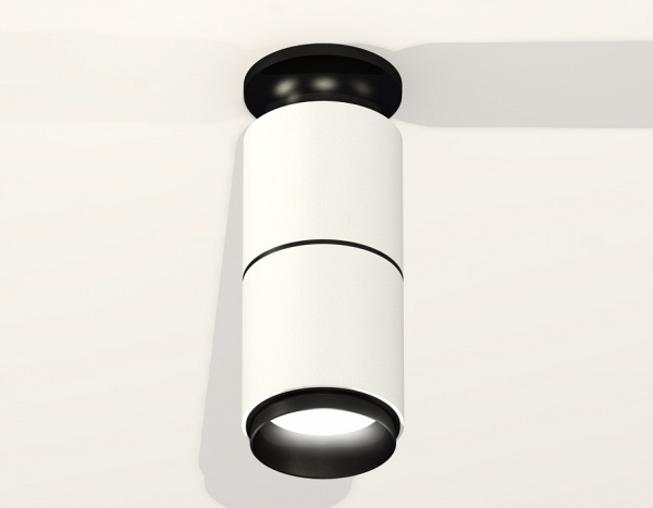 Фото Накладной светильник Ambrella Light XS XS6301221