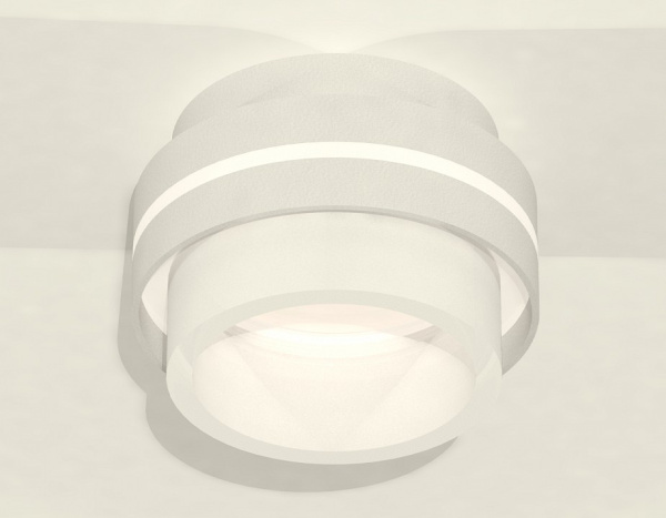Открыть Накладной светильник Ambrella Light XS XS8412002 Фото Накладной светильник Ambrella Light XS XS8412002