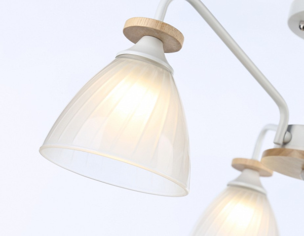 Открыть Люстра на штанге Ambrella Light TR TR9562 Фото Люстра на штанге Ambrella Light TR TR9562
